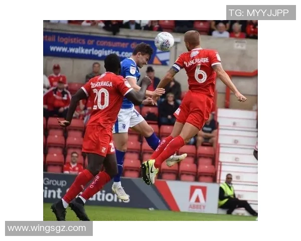 普利茅斯与斯蒂文的精彩对决揭示了英甲联赛的激烈竞争与球队实力的较量