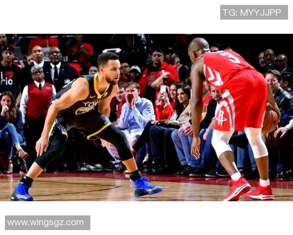 火箭队与勇士队首场对决精彩回顾及赛后分析