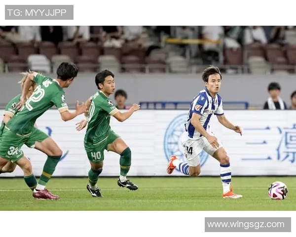 草津温泉与东京绿茵的魅力对决：温泉之美与都市绿意的完美碰撞